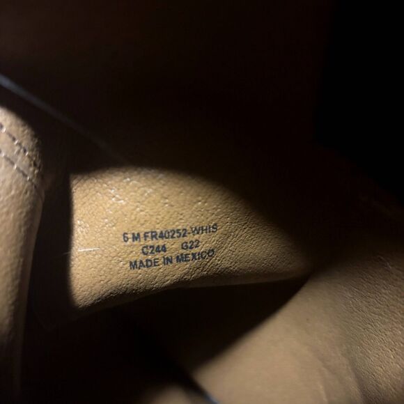 Frye Melissa Button 2 Boot in Whiskey Brown- Size 6 - Picture 10 of 10